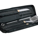 ACCESORIOS BARBACOA CON ESTUCHE - 4 PIEZAS