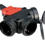 ADAPTADOR TRIPLE TT 16A GOMA - IP44