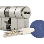 CILINDRO SCX LEVA LARGA, DOBLE EMBRAGUE - 30-50 NIQUEL, 5 LLAVES