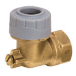 CODO DE FIJACION LATON PB - Ø15 MM X ½” C/CASQ. B/U