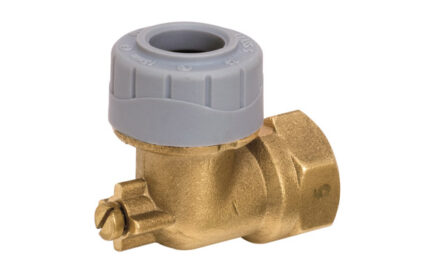 CODO DE FIJACION LATON PB - Ø15 MM X ½” C/CASQ. B/U
