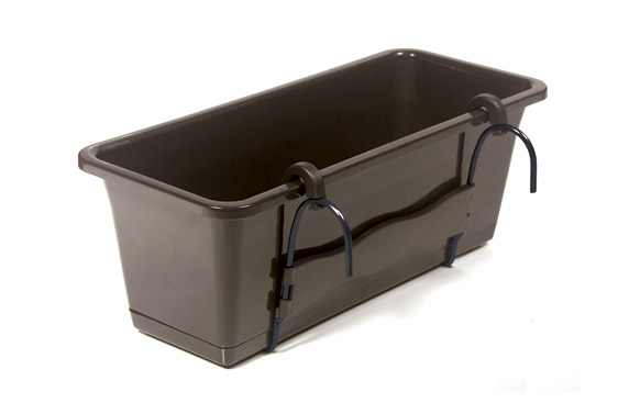 126_68fe793dae31c JARDINERA BALCON RECTANGULAR CON GANCHO Y PLATO CAMELIA CHOCOLATE - 60X17X14 CM - Imagen 1