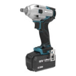 LLAVE DE IMPACTO 300 NM - BATERIA DE 4.0 AH Y CARGADOR