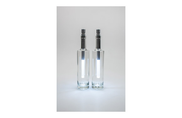 126_6901d58961e67 LUZ REGULABLE INTERIOR BOTELLA BOTTLELIGHT - Imagen 1