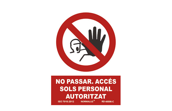 RD40006-c NO PASSAR SEÑAL ALTO ACCESIBLE NOMES PERSONAL AUTORIZ PVC - Imagen 1